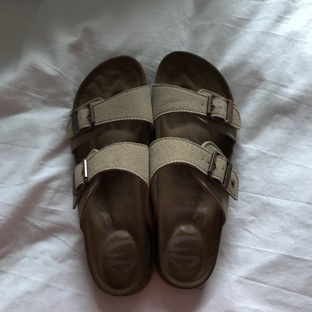 🌼Slip on sandals
